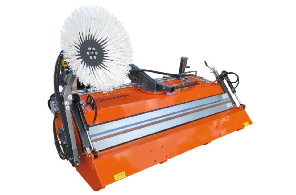 Kehrbesen von Kersten bei Rosenow's Service