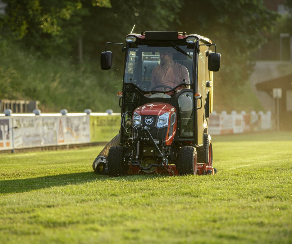 Kioti bei Rosenow's Service