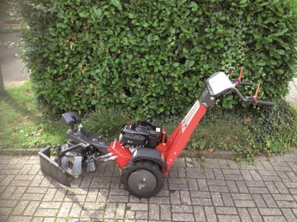 Kersten K820 Pro Geräteträger auf Hoffläche